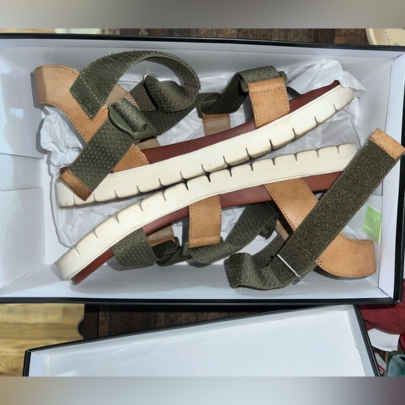 Mia avianna sandals - Picture 2 of 6